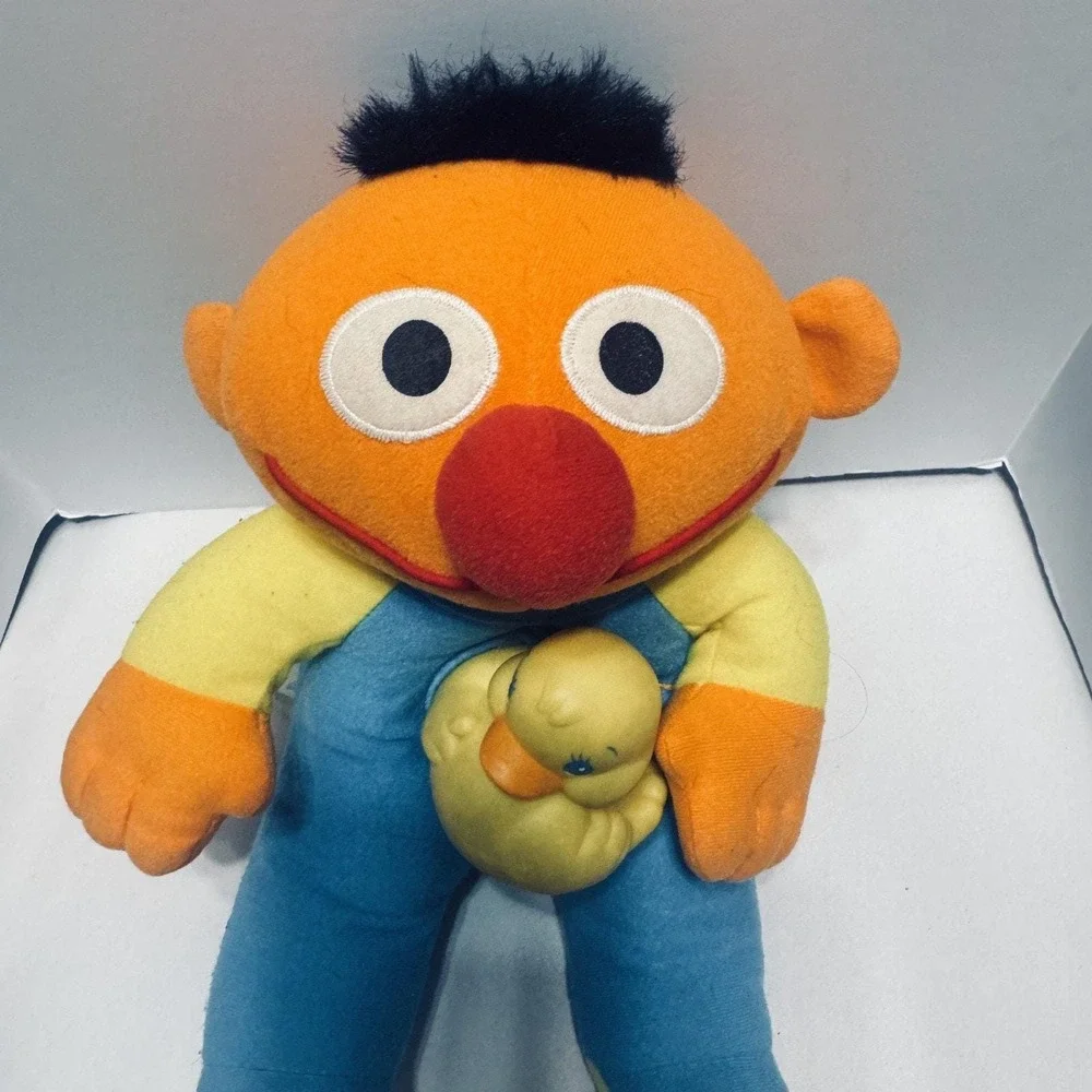 Vintage Beddy Bright Ernie Sesame Street Rubber Duckie Lights Up Playskool 1992